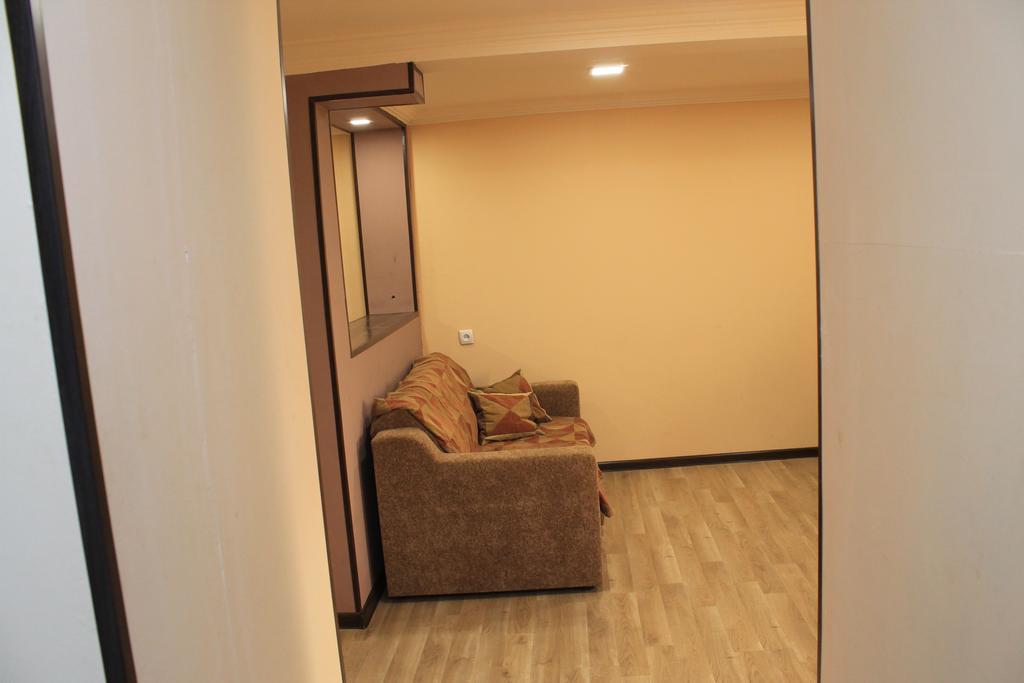 Apartment Cool House 博尔若米 外观 照片
